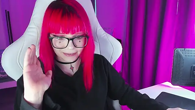 Yumi Youkai online show from 2, 12, 2024