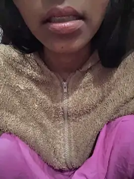 Snapshot of PARI_Hun chatting on 7, 1, 2025 PARI Hun online show from 7, 1, 2025