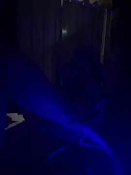 Snapshot of PARI_Hun chatting on 4, 10, 2025 PARI Hun online show from 4, 10, 2025