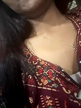 Snapshot of PARI_Hun chatting on 7, 11, 2025 PARI Hun online show from 7, 11, 2025