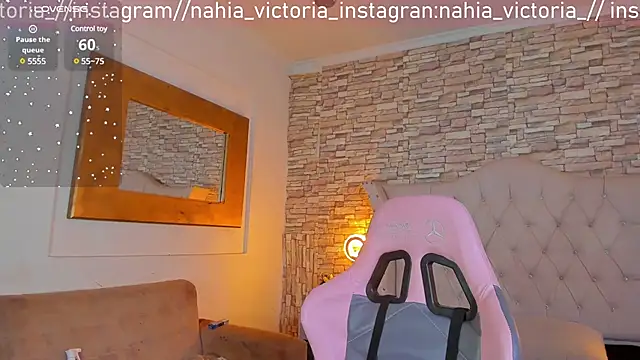 Snapshot of NahiaFox chatting on 9, 1, 2025 NahiaFox online show from 9, 1, 2025