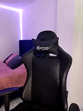 Snapshot of Fleurmeyer79 chatting on 4, 12, 2024 Fleurmeyer79 online show from 4, 12, 2024