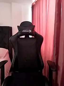 Snapshot of Fleurmeyer79 chatting on 15, 2, 2025 Fleurmeyer79 online show from 15, 2, 2025