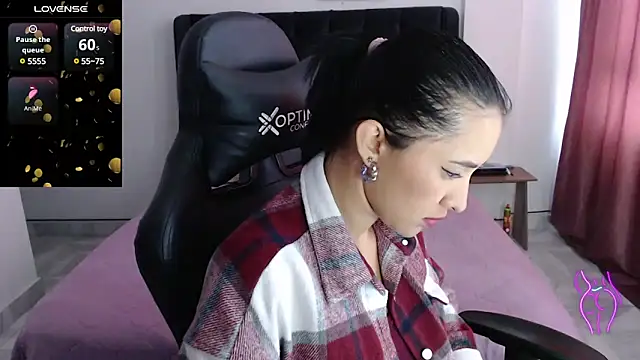 Snapshot of Fleurmeyer79 chatting on 4, 3, 2025 Fleurmeyer79 online show from 4, 3, 2025