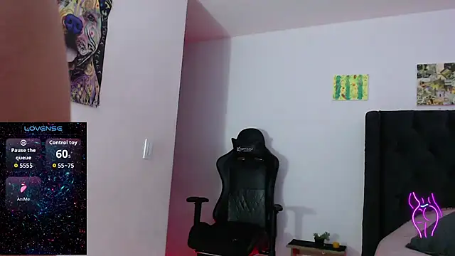 Snapshot of Fleurmeyer79 chatting on 8, 9, 2025 Fleurmeyer79 online show from 8, 9, 2025