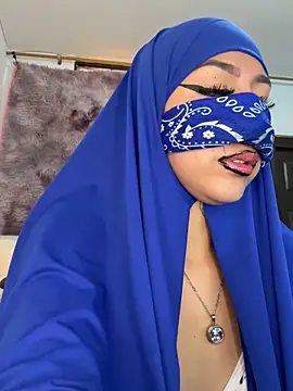 Snapshot of _alabina_ chatting on 1, 10, 2025  alabina  online show from 1, 10, 2025