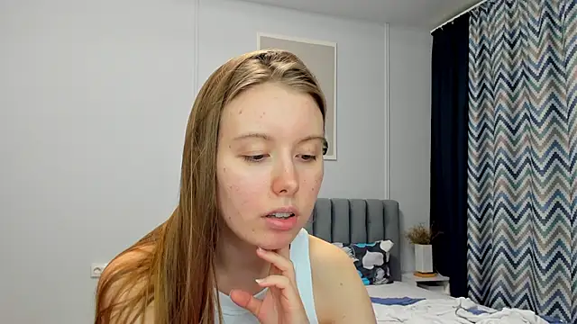 Snapshot of Peggy_Beauty chatting on 10, 1, 2025 Peggy Beauty online show from 10, 1, 2025