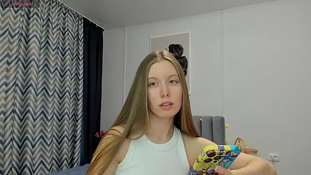 Snapshot of Peggy_Beauty chatting on 12, 3, 2025 Peggy Beauty online show from 12, 3, 2025