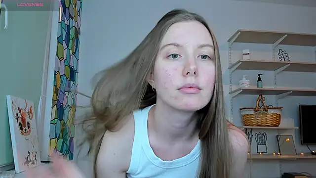 Snapshot of Peggy_Beauty chatting on 28, 11, 2025 Peggy Beauty online show from 28, 11, 2025