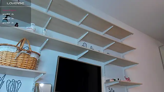 Snapshot of Peggy_Beauty chatting on 9, 3, 2026 Peggy Beauty online show from 9, 3, 2026