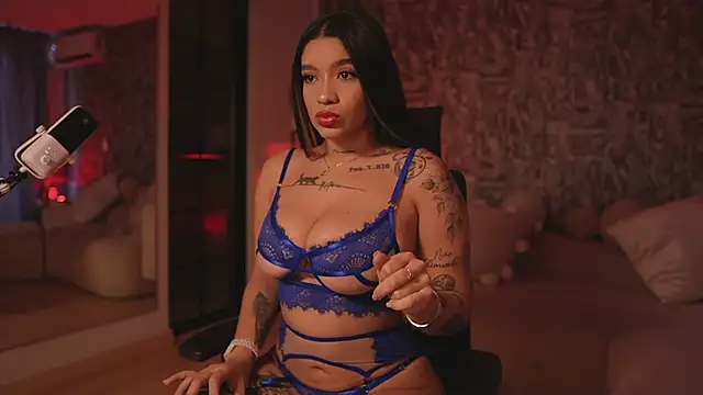 HannahW  online show from 28, 9, 2025