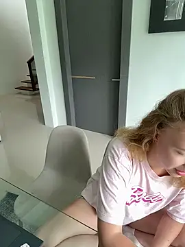 Nura n Sarah online show from 12, 3, 2025