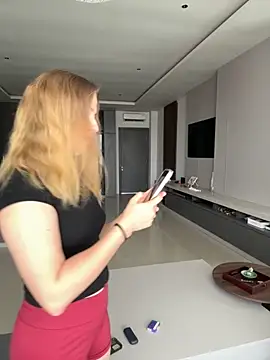 Nura n Sarah online show from 27, 9, 2025