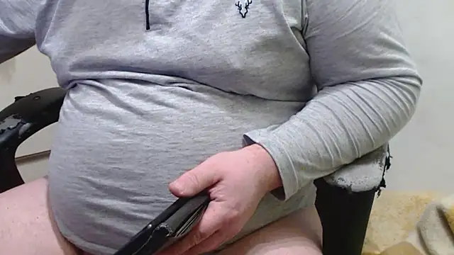 Snapshot of tipko123 chatting on 8, 1, 2025 tipko123 online show from 8, 1, 2025