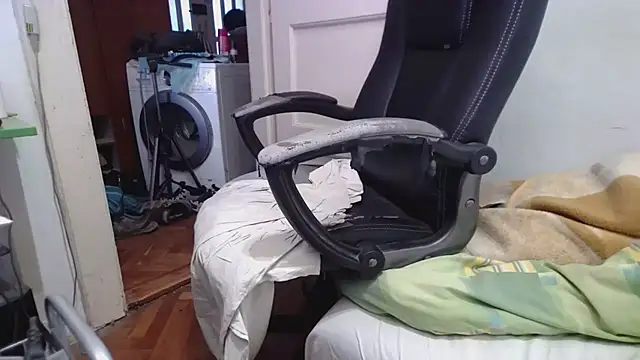 Snapshot of tipko123 chatting on 19, 10, 2025 tipko123 online show from 19, 10, 2025