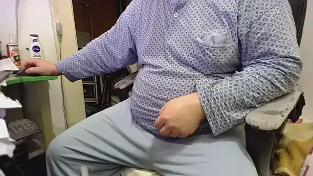 Snapshot of tipko123 chatting on 14, 11, 2025 tipko123 online show from 14, 11, 2025