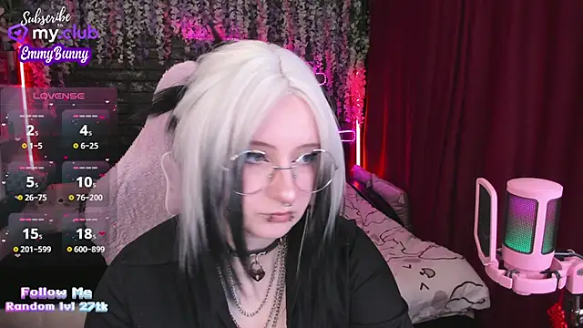 Snapshot of EmmyBunny chatting on 12, 3, 2025 EmmyBunny online show from 12, 3, 2025