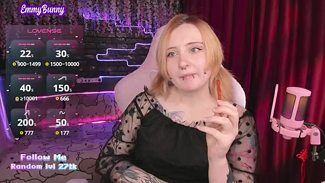 Snapshot of EmmyBunny chatting on 21, 3, 2025 EmmyBunny online show from 21, 3, 2025