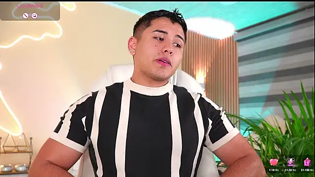 Snapshot of MatiasKorn chatting on 13, 9, 2025 MatiasKorn online show from 13, 9, 2025