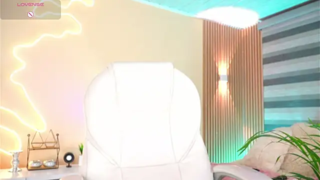 Snapshot of MatiasKorn chatting on 6, 10, 2025 MatiasKorn online show from 6, 10, 2025