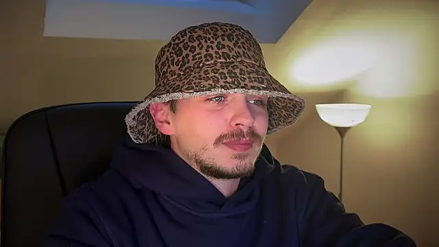 naked psy online show from 10, 3, 2025