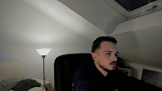 naked psy online show from 17, 9, 2025