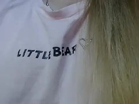 Snapshot of 69liamilk69 chatting on 5, 12, 2024 69liamilk69 online show from 5, 12, 2024