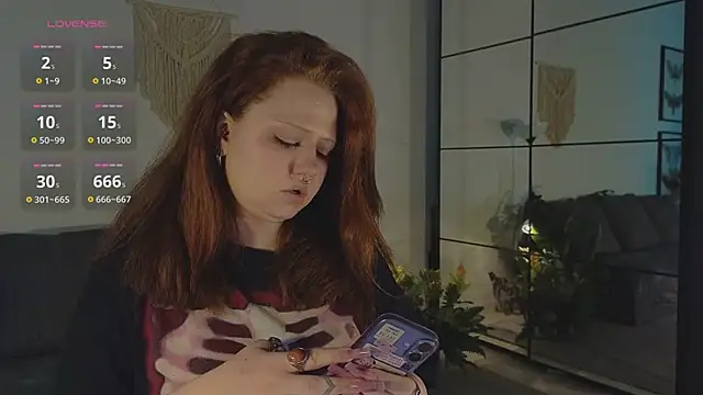 Snapshot of bitchofsun_ chatting on 2, 3, 2026 bitchofsun online show from 2, 3, 2026