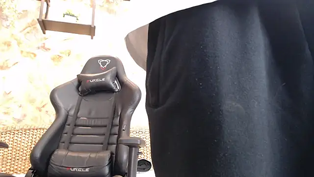 Snapshot of alexgiraldo_ chatting on 16, 1, 2025 alexgiraldo online show from 16, 1, 2025