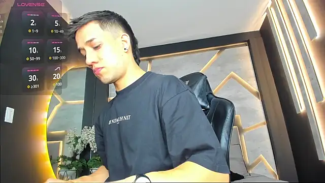 Snapshot of alexgiraldo_ chatting on 31, 1, 2025 alexgiraldo online show from 31, 1, 2025