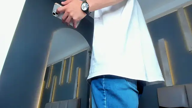 Snapshot of alexgiraldo_ chatting on 3, 2, 2025 alexgiraldo online show from 3, 2, 2025