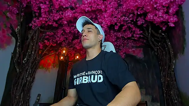 Snapshot of alexgiraldo_ chatting on 14, 2, 2025 alexgiraldo online show from 14, 2, 2025