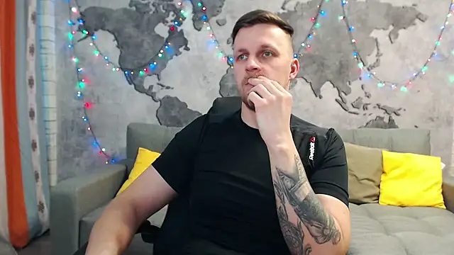 Snapshot of VikingChrisss chatting on 4, 1, 2025 VikingChrisss online show from 4, 1, 2025