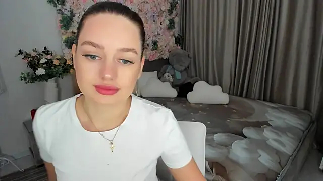 MiracleCurly online show from 15, 10, 2025