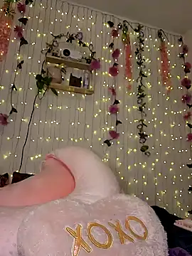 Lilmissvyx online show from 21, 1, 2025