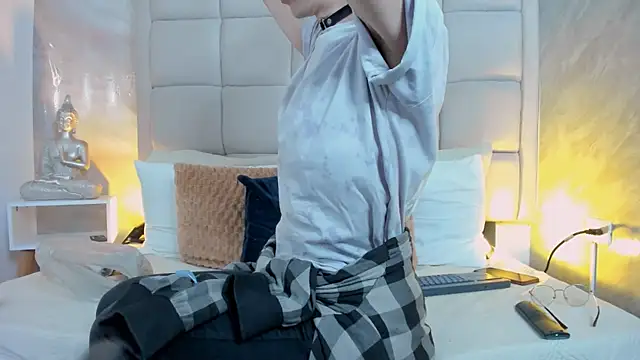 Hecatee 77 online show from 13, 9, 2025