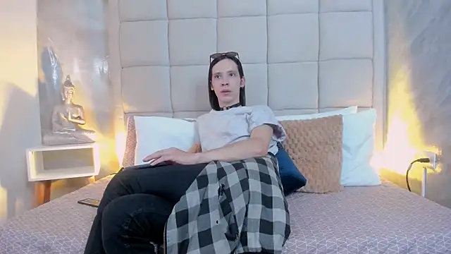 Hecatee 77 online show from 22, 9, 2025