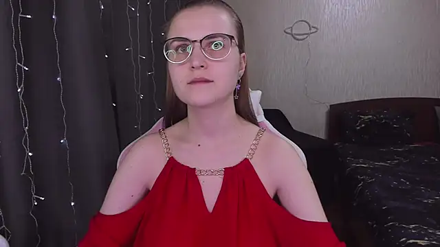 MissBrightShine online show from 4, 3, 2025