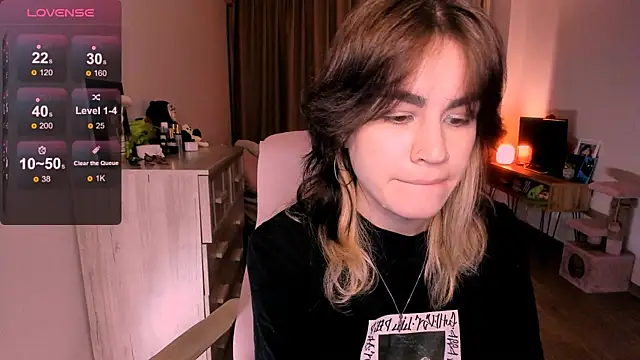 Snapshot of _selectrra chatting on 17, 2, 2025  selectrra online show from 17, 2, 2025