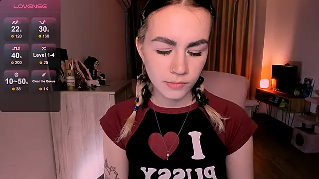 Snapshot of _selectrra chatting on 19, 3, 2025  selectrra online show from 19, 3, 2025