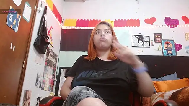Snapshot of Saray_extrovert_ chatting on 9, 7, 2026 Saray extrovert online show from 9, 7, 2026