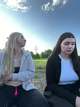 EllyNora online show from 3, 7, 2026