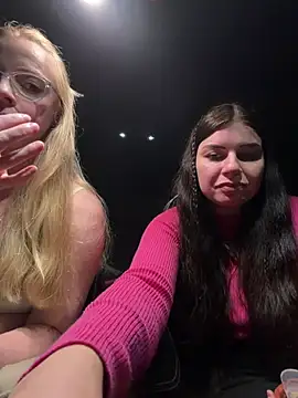 EllyNora online show from 4, 7, 2026