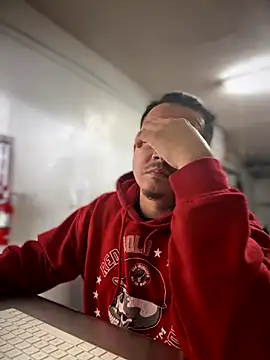 Snapshot of PeterGrandee chatting on 3, 12, 2024 PeterGrandee online show from 3, 12, 2024