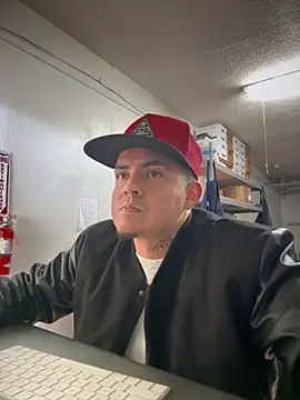 Snapshot of PeterGrandee chatting on 4, 12, 2024 PeterGrandee online show from 4, 12, 2024