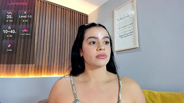 Paula Desousa online show from 14, 7, 2026