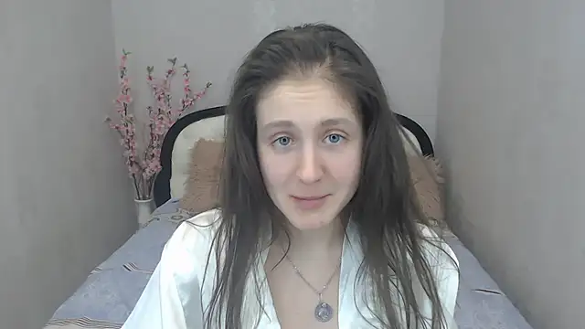 Holliy Cooper online show from 19, 2, 2025