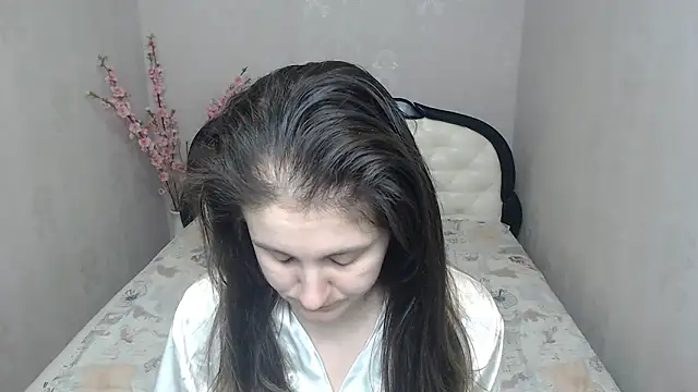 Holliy Cooper online show from 20, 2, 2026