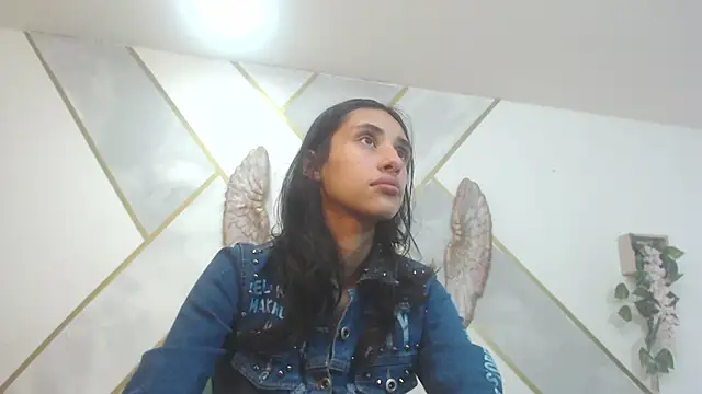 Snapshot of RoxanaCyrano_ chatting on 10, 12, 2024 RoxanaCyrano  online show from 10, 12, 2024