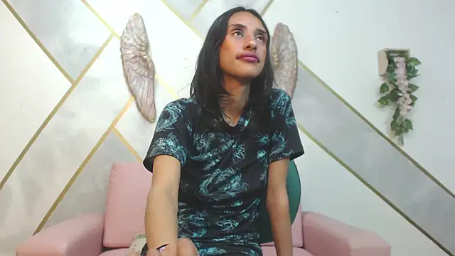 Snapshot of RoxanaCyrano_ chatting on 14, 1, 2025 RoxanaCyrano  online show from 14, 1, 2025